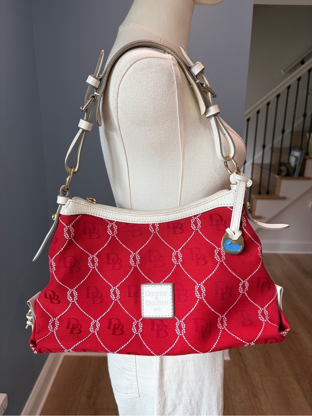 Dooney & Bourke Red Rope Logo Jacquard Shoulder Bag White Leather Y2K